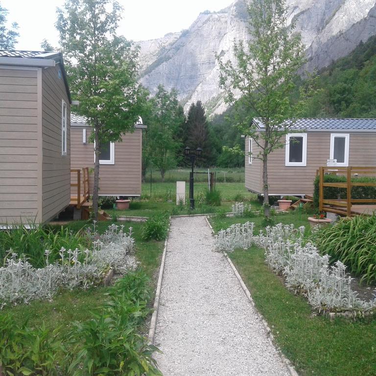 Le Bourg-dʼOisans A La Rencontre Du Soleil - Camping מראה חיצוני תמונה
