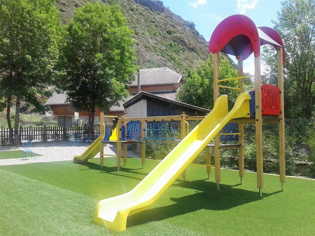 Le Bourg-dʼOisans A La Rencontre Du Soleil - Camping מראה חיצוני תמונה